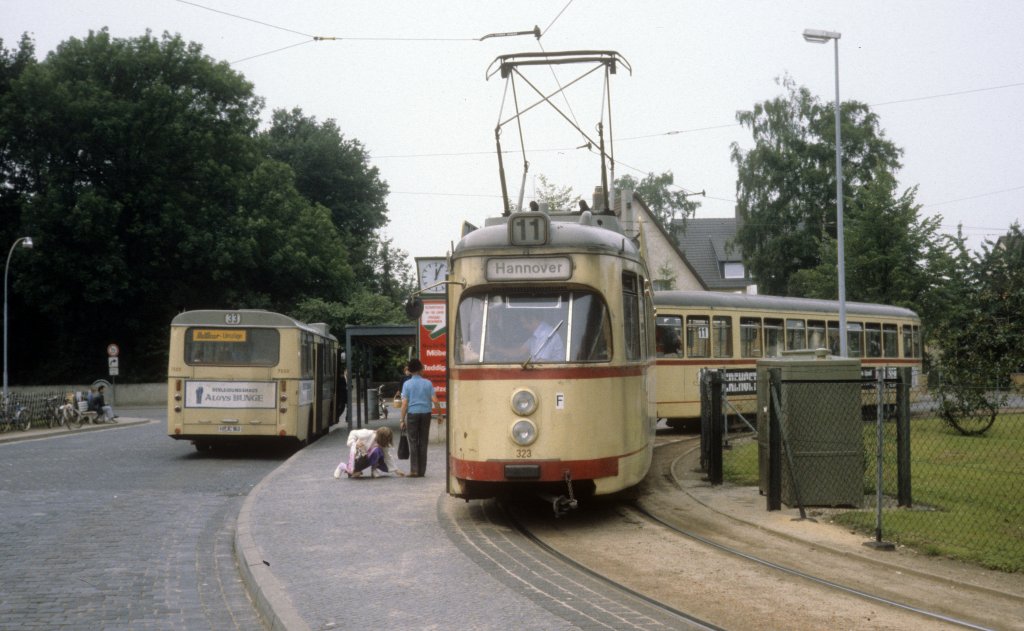 Hannover STRA SL 11 (T4 323) Sarstedt am 26. Juni 1981.