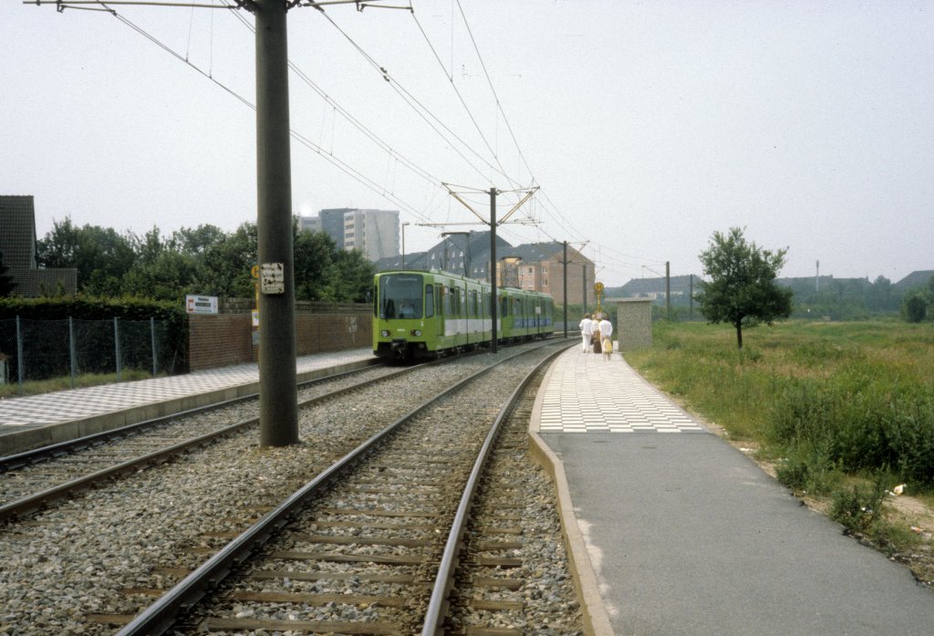 Hannover STRA Stadtbahnlinie 7 (6126) Bothfeld am 26. Juni 1981.