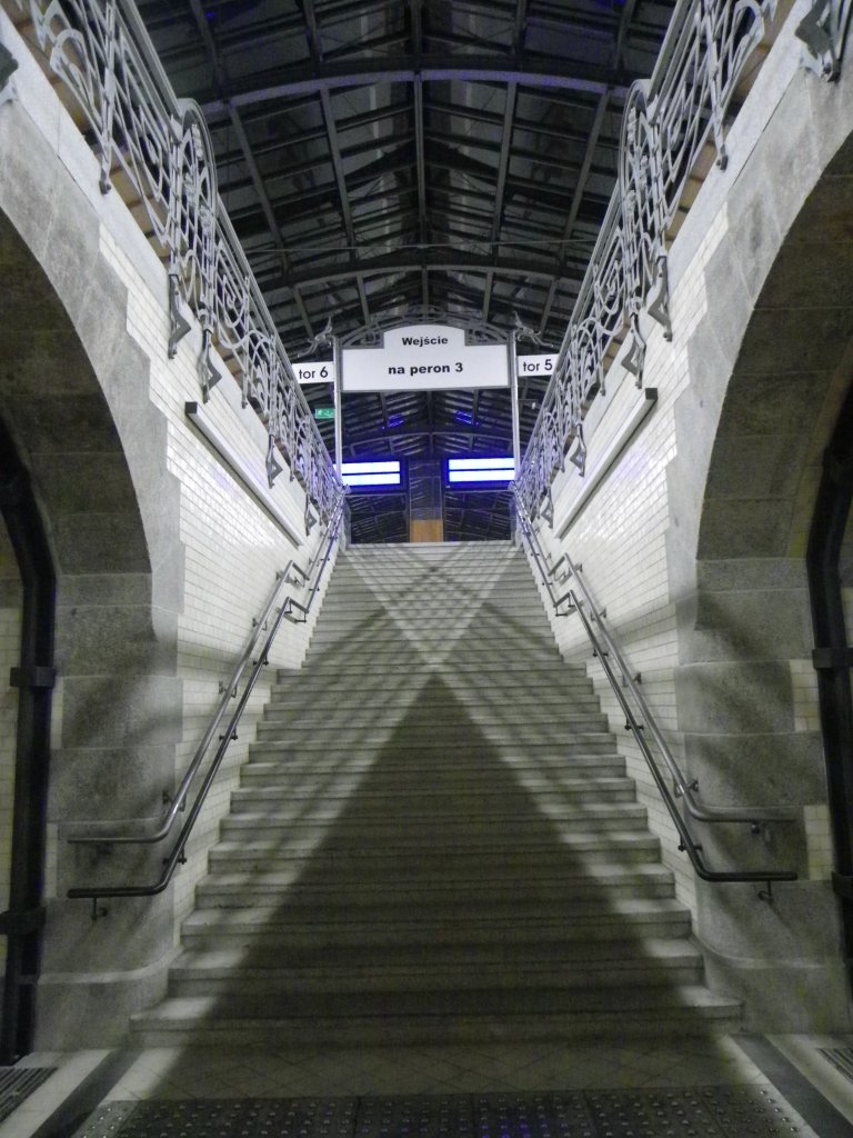 Hauptbahnhof Breslau (Wroclaw) nach dem Umbau am 24. August 2012 frh zwischen 1:30 und 2:00 Uhr