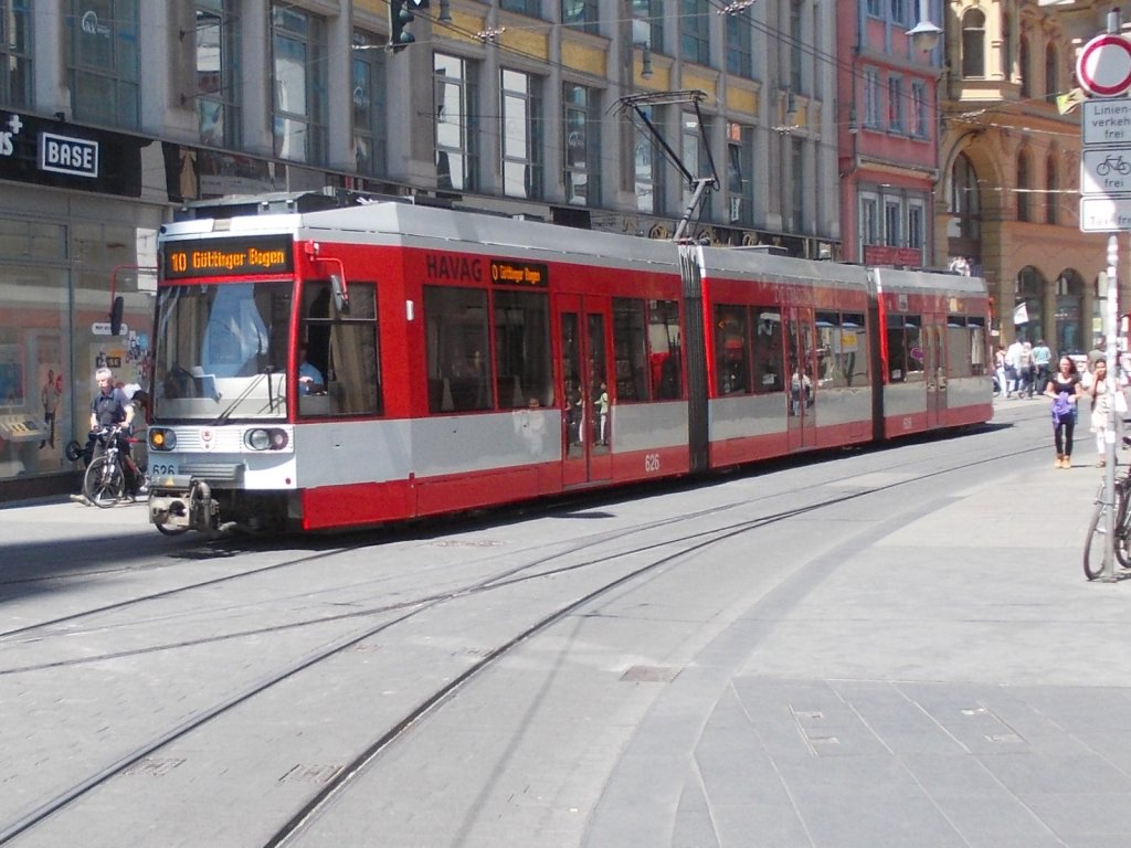 HAVAG Wagen 626 als 10 Gttinger Bogen am Marktplatz (1.7.13)