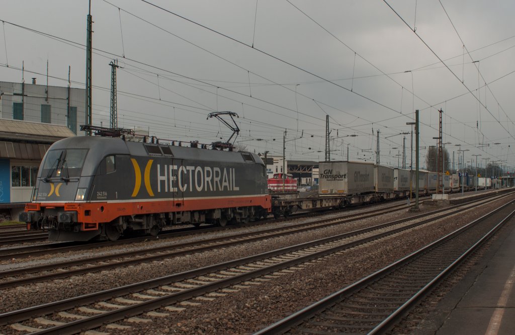 Hector Rail-Taurus 242 516 (Ferdinand)am 22.02.12 in Neuwied BF.Gru zurck an den Tf der sich ber das Bild sehr freuen wird.