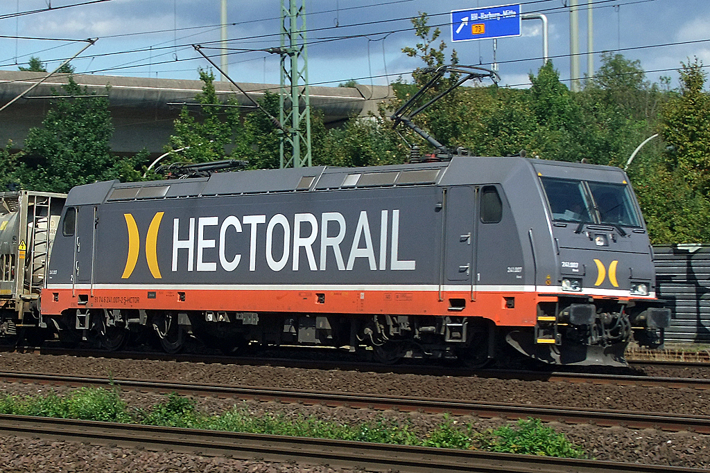 Hectorail 241.007 in Hamburg-Harburg 4.9.2010