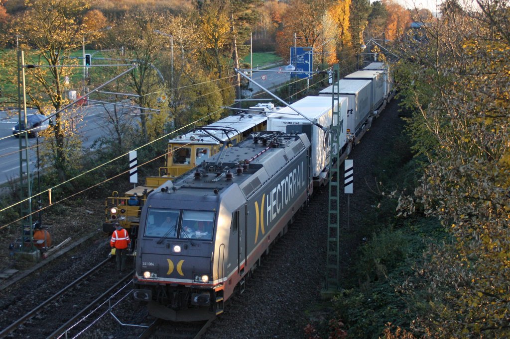 Hectorrail 241.004  R2D2  am 11.11.12 mit einem KLV in Ratingen-Lintorf.
