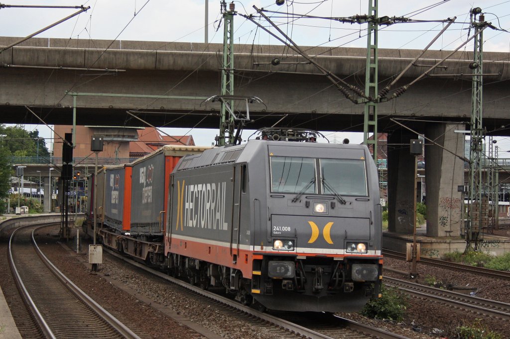 Hectorrail 241.008  Galore  am 31.7.12 mit einem KLV nach Wanne-Eickel in Hamburg-Harburg.