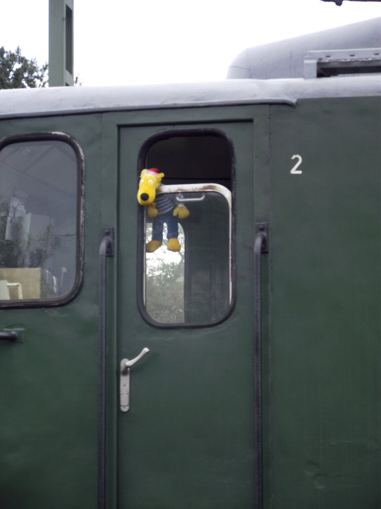 Hein Bld fhrt bei 242 151-9 mit am 11.05.13 