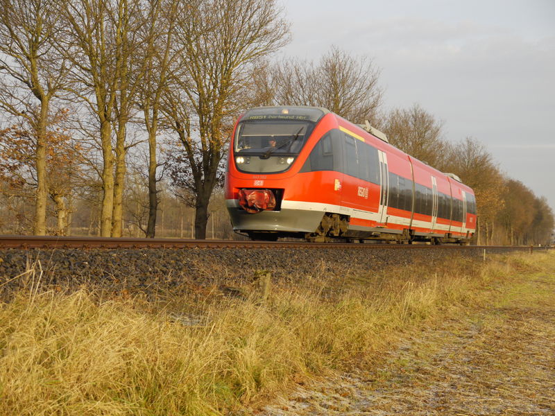 Herzlich Willkommen!!! Erste Betriebstag nach 7 Jahren. Vor genau 7 Jahren fuhr die ehmalige DB Westfalen mit ihren VT624 auf dieser Strecke. Nun seit dem Fahrplanwechsel fhrt nun die DB Regio mit ihen VT643 wieder nach Dortmund. 11.12.2011