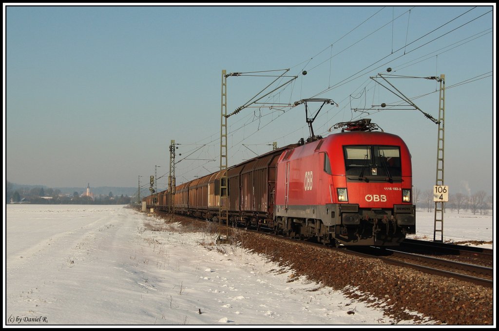 Heute ging es mal wieder Raus um die Lust des Hobby's zu frnen. Einer der ersten Zge im brauchbaren Licht war die BB 1116 183 mit dem Auditeilezug nach Gyr. (29.01.2011, Mangolding) 