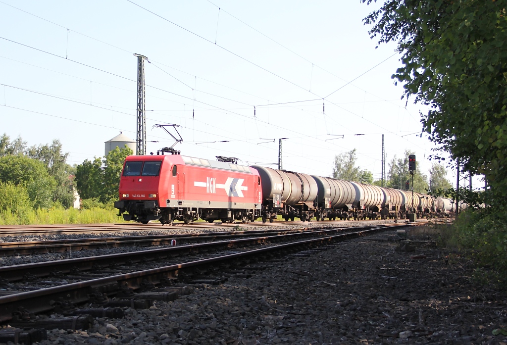 HGK 145-CL 012 mit Kesselwagenzug in Fahrtrichtung Norden. Aufgenommen am 24.07.2012 in Eschwege West.