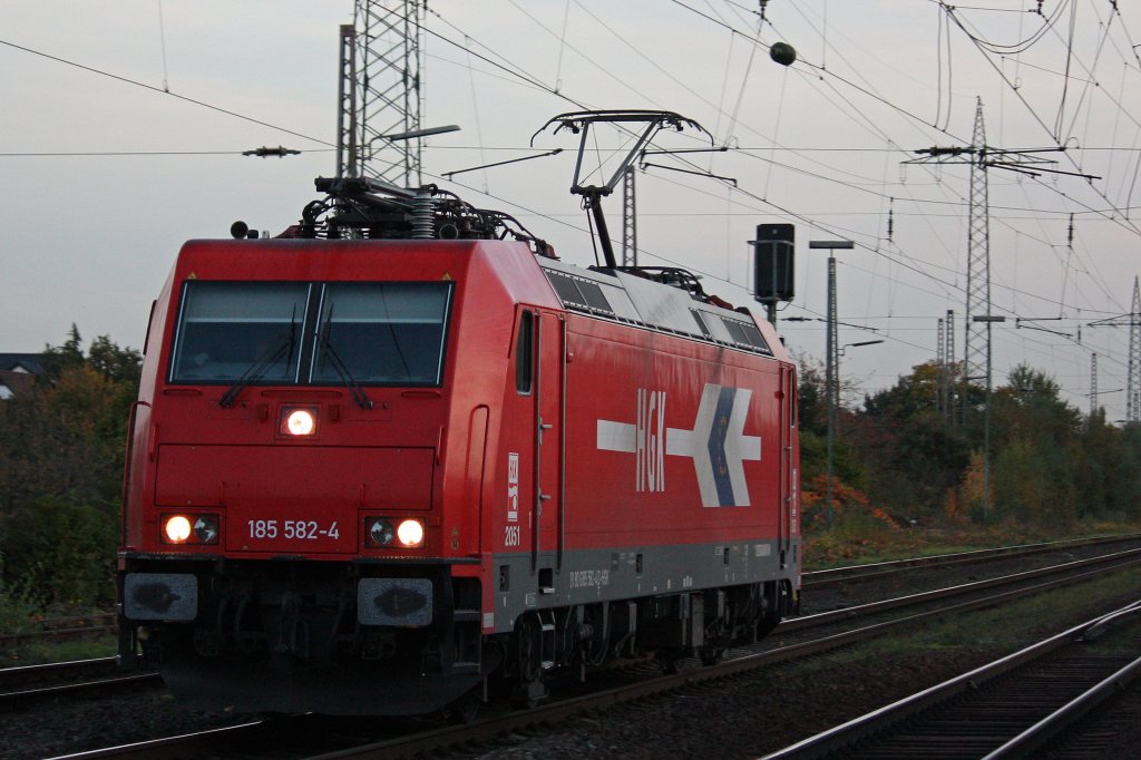 HGK 2051 (185 582) am 18.10.12 als Lz in Ratingen-Lintorf.