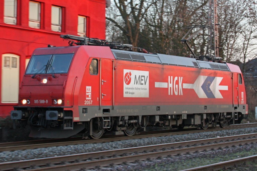 HGK 2057 (185 589) am 28.1.11 als LZ in Ratingen-Lintorf