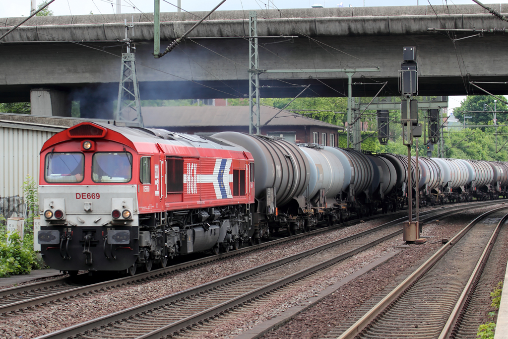 HGK DE 669 in Hamburg-Harburg 27.5.2013