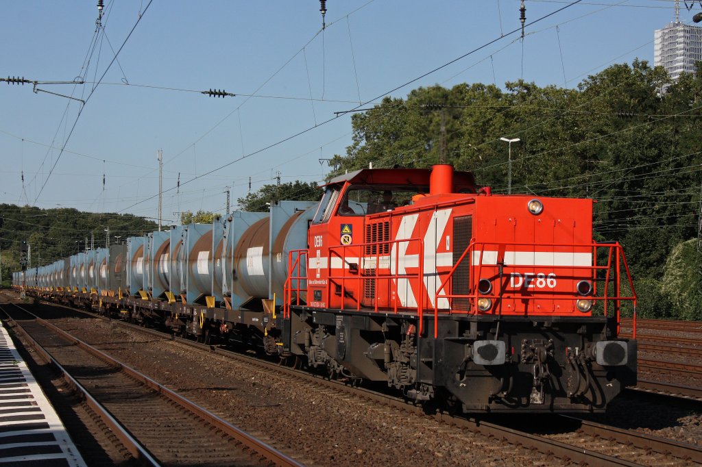 HGK DE86 am 23.8.12 mit einem Mllzug in Kln-West.