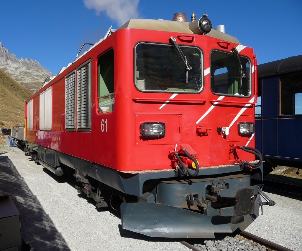 HGm 4/4 Nr. 61 der DFB in der Station Furka (2.10.11)