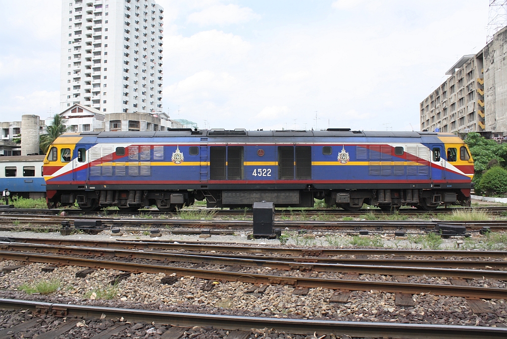 HID 4522 (Co'Co', de, Hitachi, Bj.1993) am 04.Juni 2012 im Bf. Hua Lamphong.
