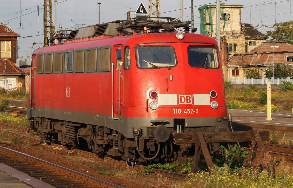 Hier 110 452-0, diese Lok stand am 3.10.2011 in Leipzig Hbf.