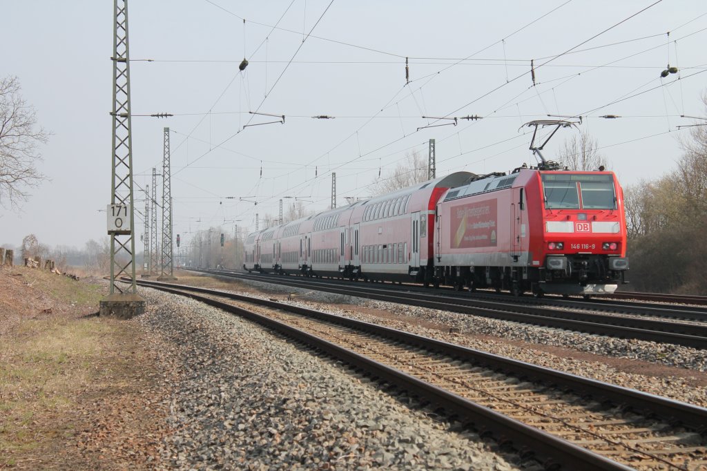 Hier ist 146 116-9 mit einem RE in Orschweier. (04.04.2013)