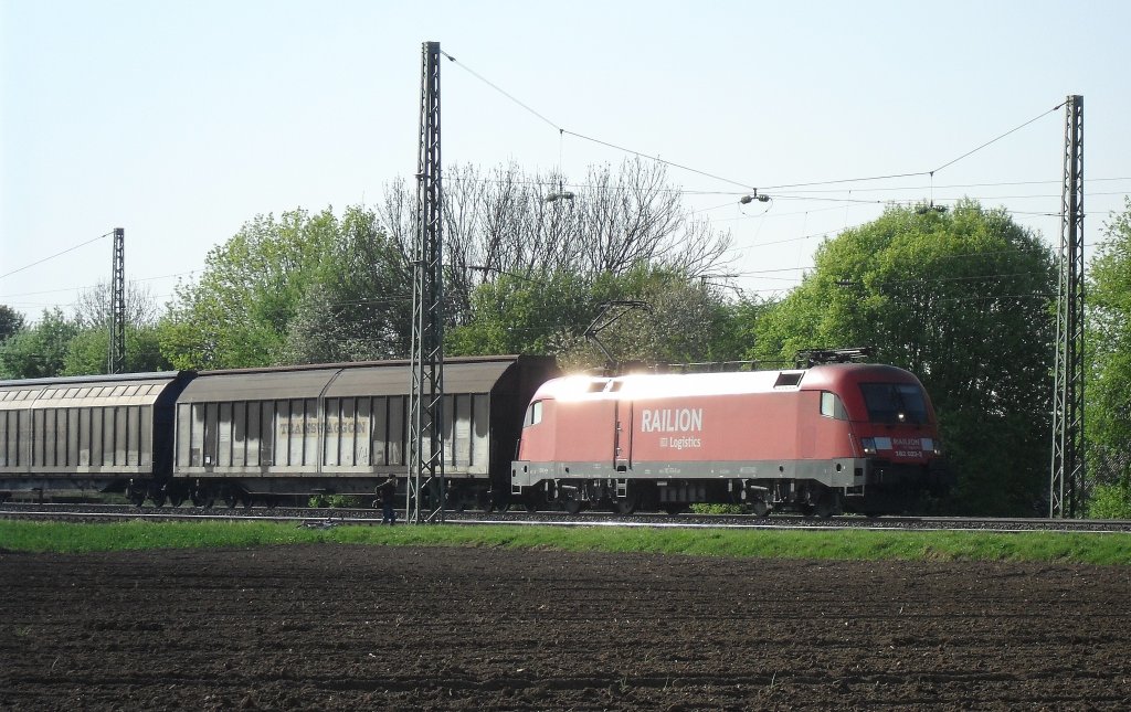 Hier ist 182 023 -2 am 25.04.2010 in Mangolding.