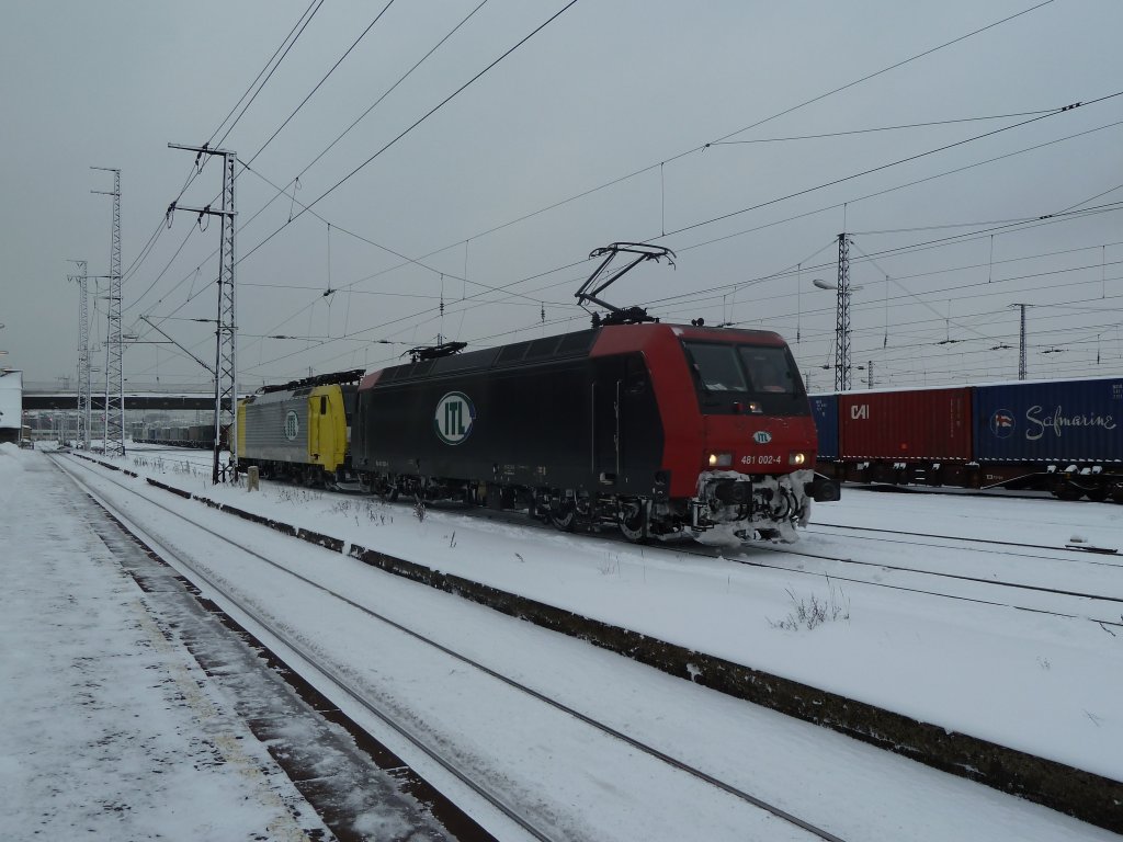 Hier 2 ITL Loks vorn die BR 481 002-4 & hinten eine Dispolok E 189-203 die durch Dresden-Friedrichstadt fuhren