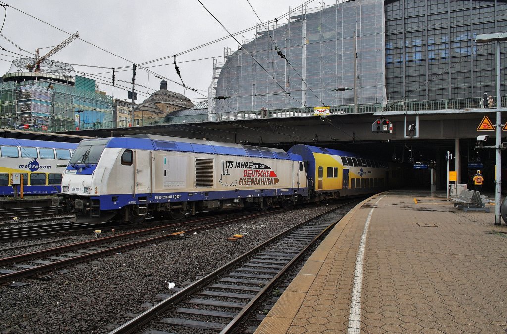 Hier 246 011-1 mit ME81515 von Hamburg Hbf. nach Cuxhaven, bei der Einfahrt am 11.10.2011 in Hamburg Hbf. 