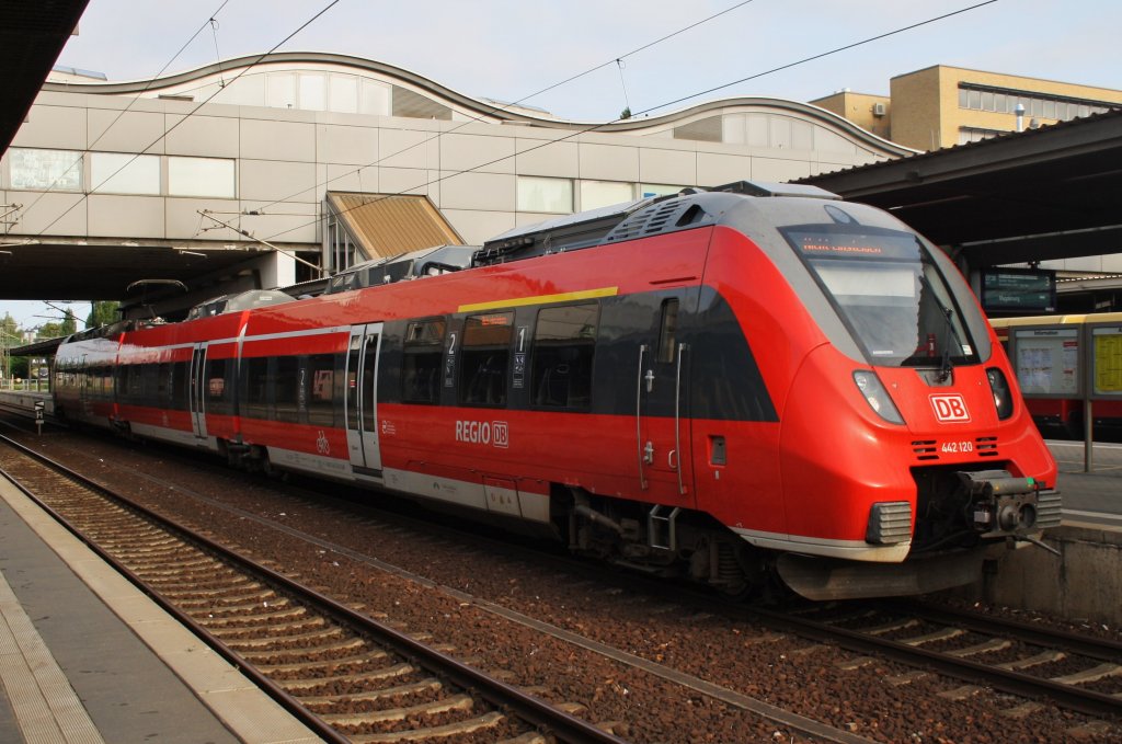 Hier 442 120-2 als RB23 (RB28845) von Michendorf nach Potsdam Hbf., dieser Triebzug stand am 6.7.2013 in Potsdam Hbf.