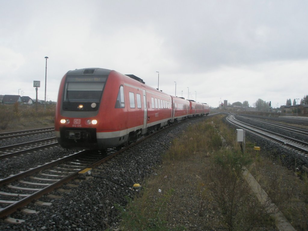 Hier 612 515 als RE4 nach Hannover Hbf., bei der Einfahrt am 18.10.2009 in Halberstadt Hbf.