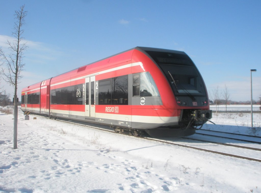 Hier 646 008-3 als RE6 nach Berlin-Spandau, beim rangieren am 21.2.2010 in Neuruppin West.