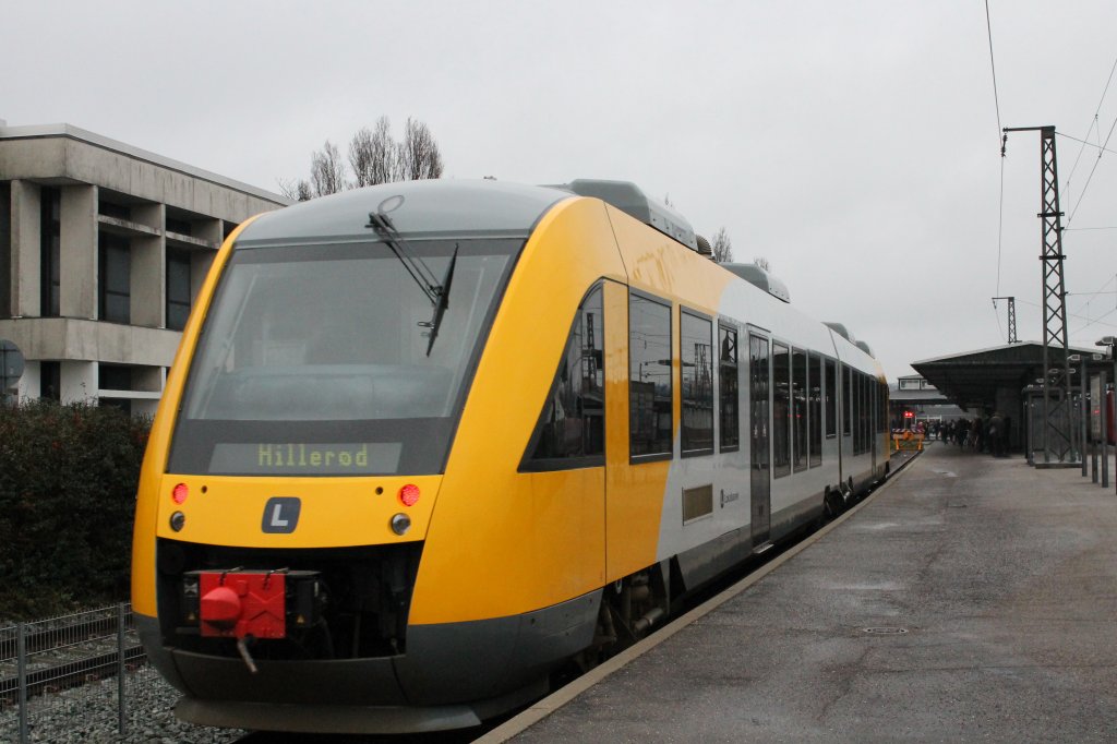 Hier ein Lokalbanen Lint 41 am Bahnhof Hillerd 01/01/12