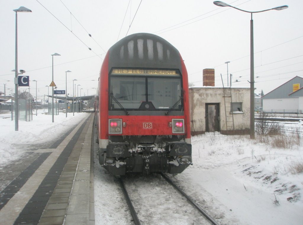 Hier ein RE3 von Stralsund nach Elsterwerda, dieser Zug stand am 15.1.2010 in Angermnde.