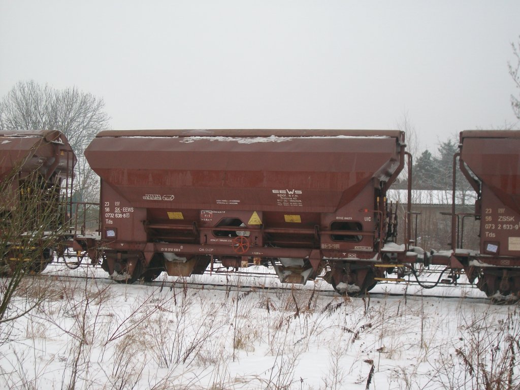 Hier ein weiterer slowakischer Getreidewagen 23 56 073 2 676-8 in Bad Langensalza HBF.Aufgenommen am 23.12.2010
