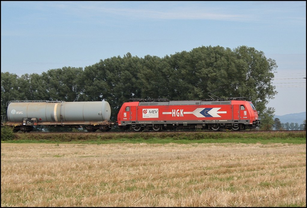 Hier der HGK- Kesselzug nochmal als Lokportrait. Zuglok war glaube ich 185 588. (07.09.2010, K�fering)