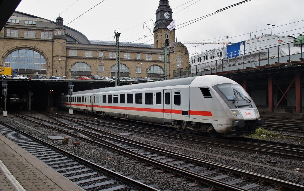 Hier IC2310 von Frankfurt(Main)Hbf. nach Westerland/Sylt, bei der Ausfahrt am 11.10.2011 aus Hamburg Hbf.