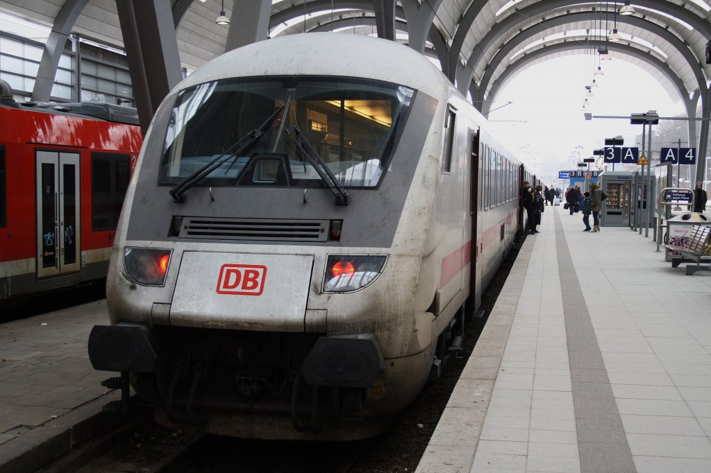 Hier IC2329 von Kiel Hbf. nach Nrnberg Hbf., dieser Zug stand am 31.1.2011 in Kiel Hbf.