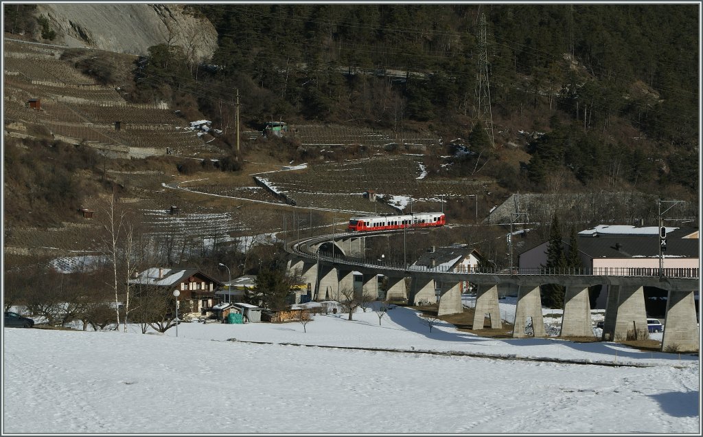 Hier noch einmal die Brcke bei Sembrancher, die aus deisem Blickwinkel doch sehr elegant wirkt.
27. Jan. 2013