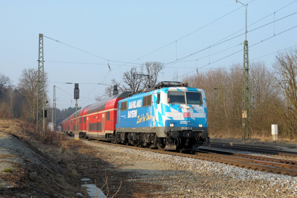 ...hier nochmal 111 017 diesmal am 05.03.11 mit RE 79025 in Assling