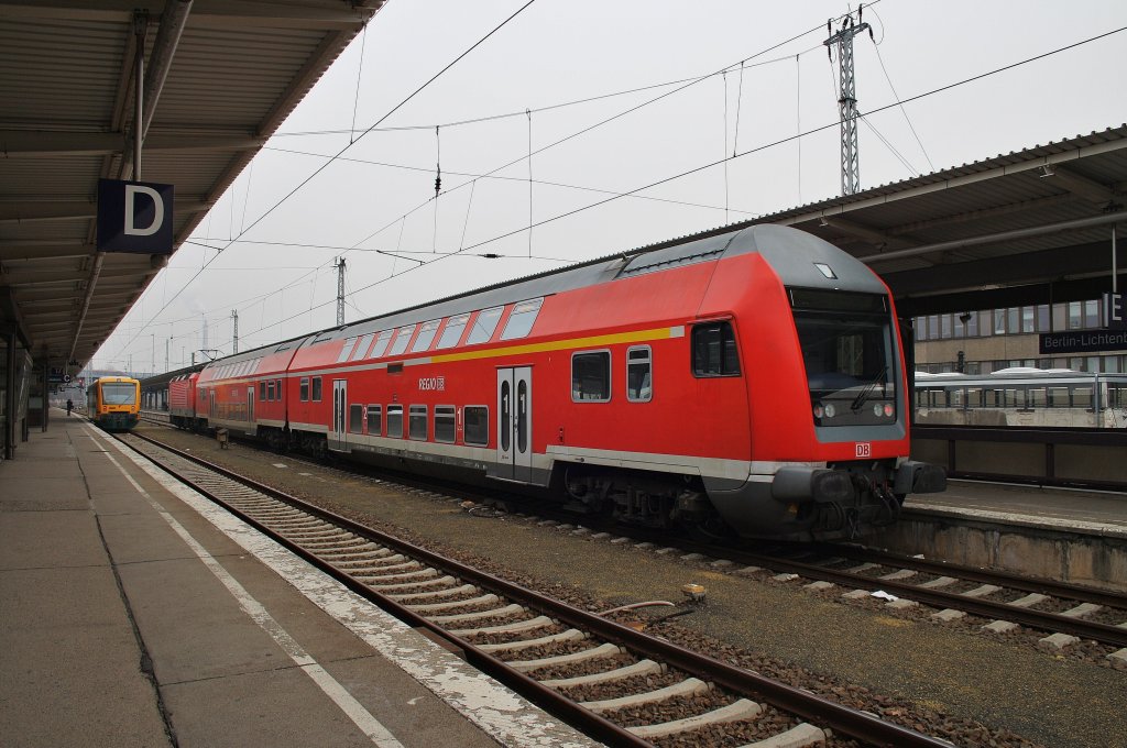Hier eine RB14 von Berlin Lichtenberg nach Berlin Schönefeld Flughafen, dieser Zug stand am 28.1.2012 in Berlin Lichtenberg.