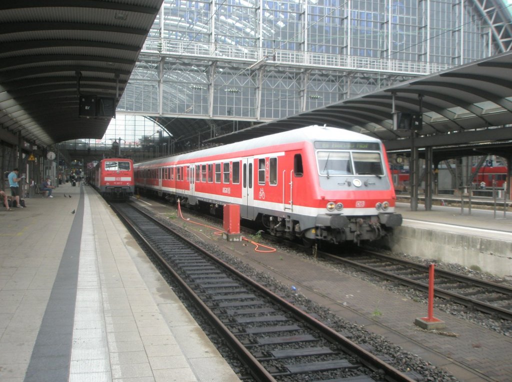 Hier eine RB50 von Frankfurt(Main) Hbf. nach Hanau Hbf., bei der Ausfahrt am 22.7.2010 aus Frankfurt(Main) Hbf.