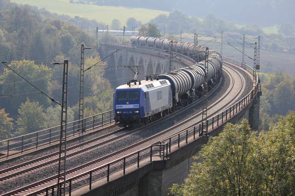 Hier RBH 145-CL 206 ber das Beke Viadukt in Altenbeken, am Sontag nachmittag des 25/09/2011