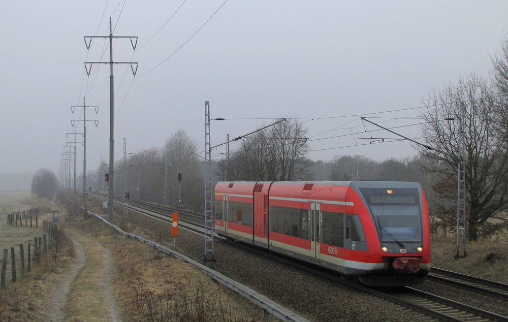 Hier seht man eine RB 22, welche von Potsdam Hbf nach Berlin Schnefeld Flughafen unterwegs ist. Diedersdorf den 05.03.2011