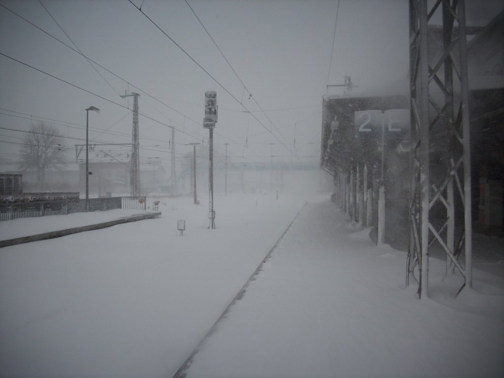 Hier sieht man den Grund warum es,am 30.Januar 2010, in Richtung Sassnitz/
Mukran und Binz,an der Ausfahrt in Bergen/Rgen,nicht weiter ging.