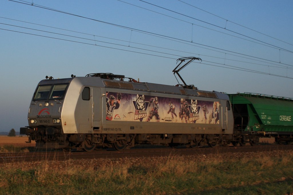 Hier TXLOGISTIG 185 540 -2 Kassel Huskies am 23.10.2011 in Mangolding.(Nr.2)