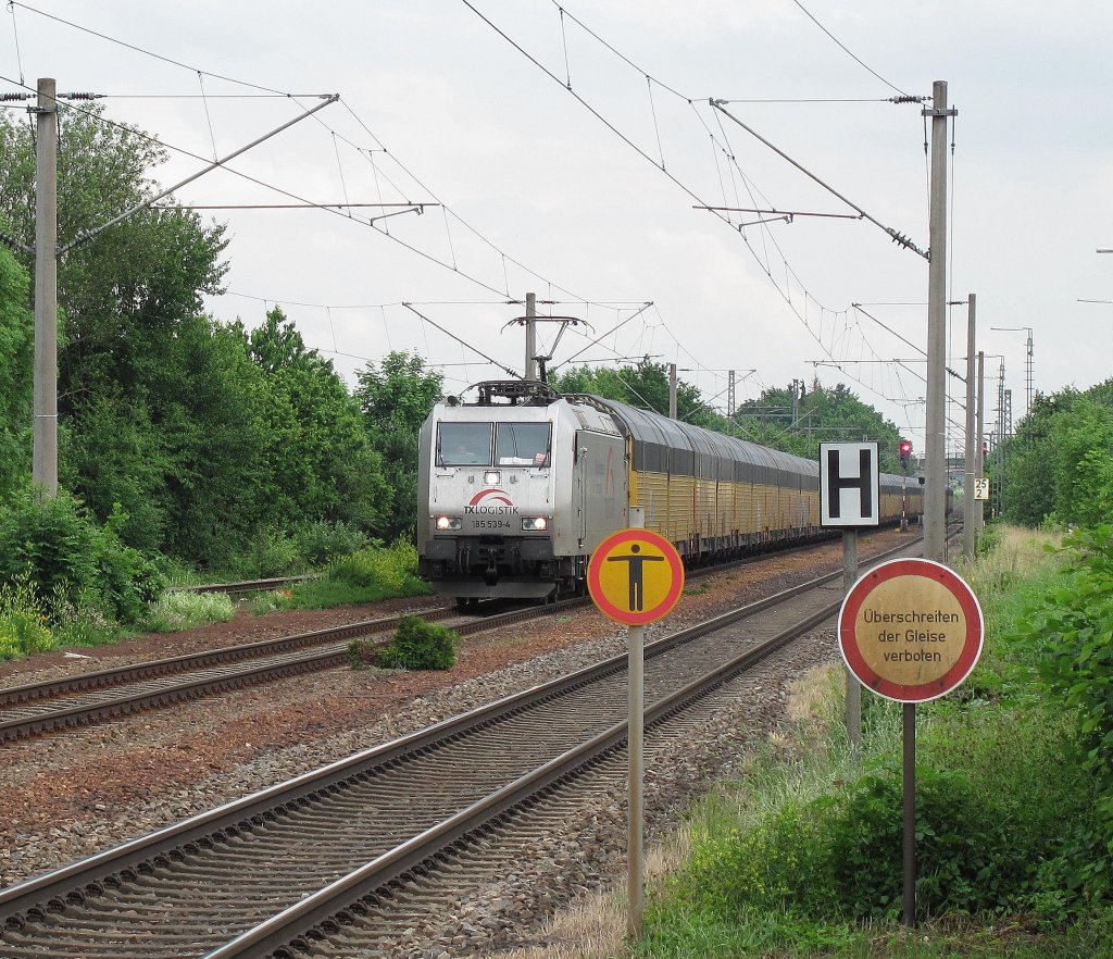 Hier ist TXLOGISTIK 185 539-4 mit Altmann wgen am 14.06.2010 in Kfering.