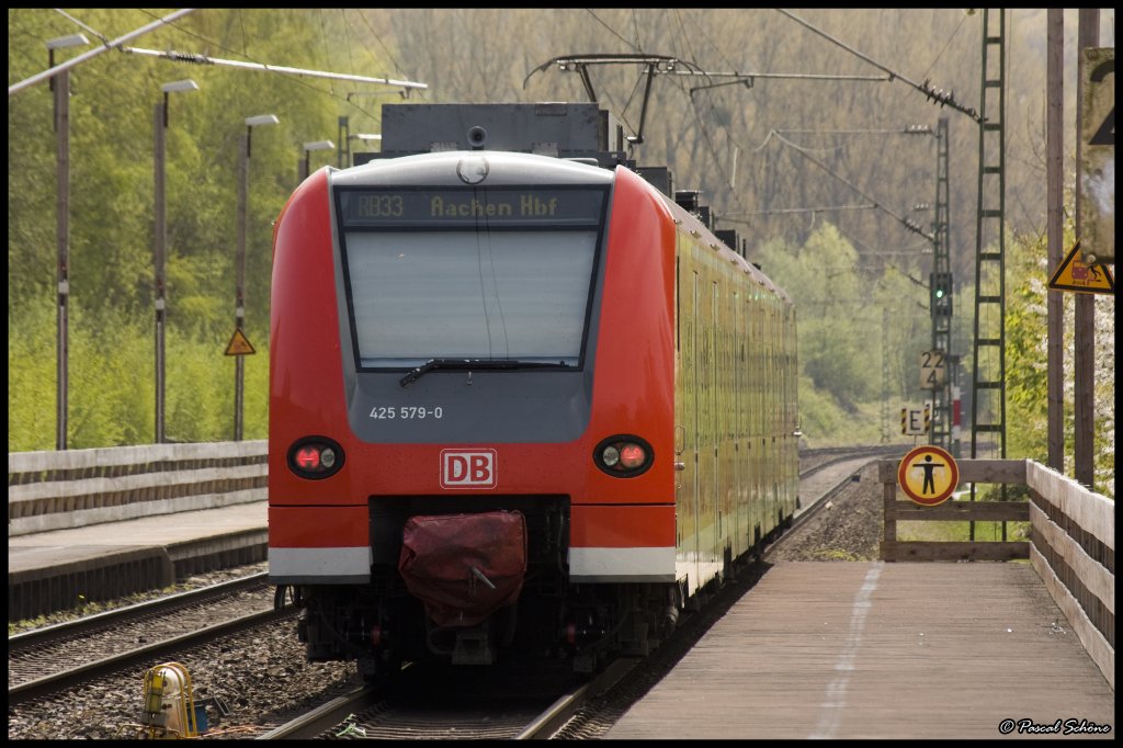 Hier zu sehen 425 079 als RB33 bei der Ausfahrt von bach-Palenberg Richtung Aachen.
25.04.10 12:57