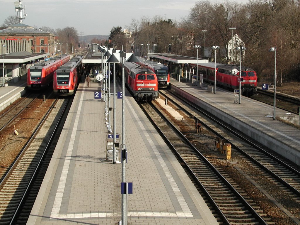 Hochbetrieb im Bf. Memmingen,am 13.3.2004