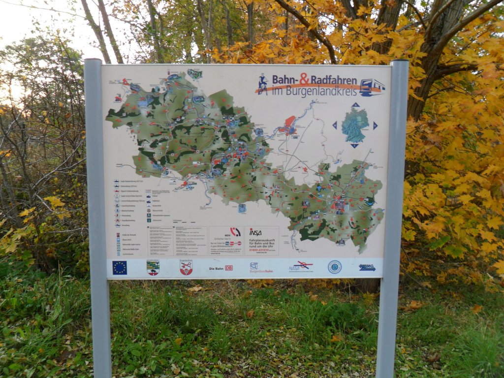 Hp Luckenau
Am Zugang zum Bahnsteig steht diese Werbetafel. (04.11.2011)