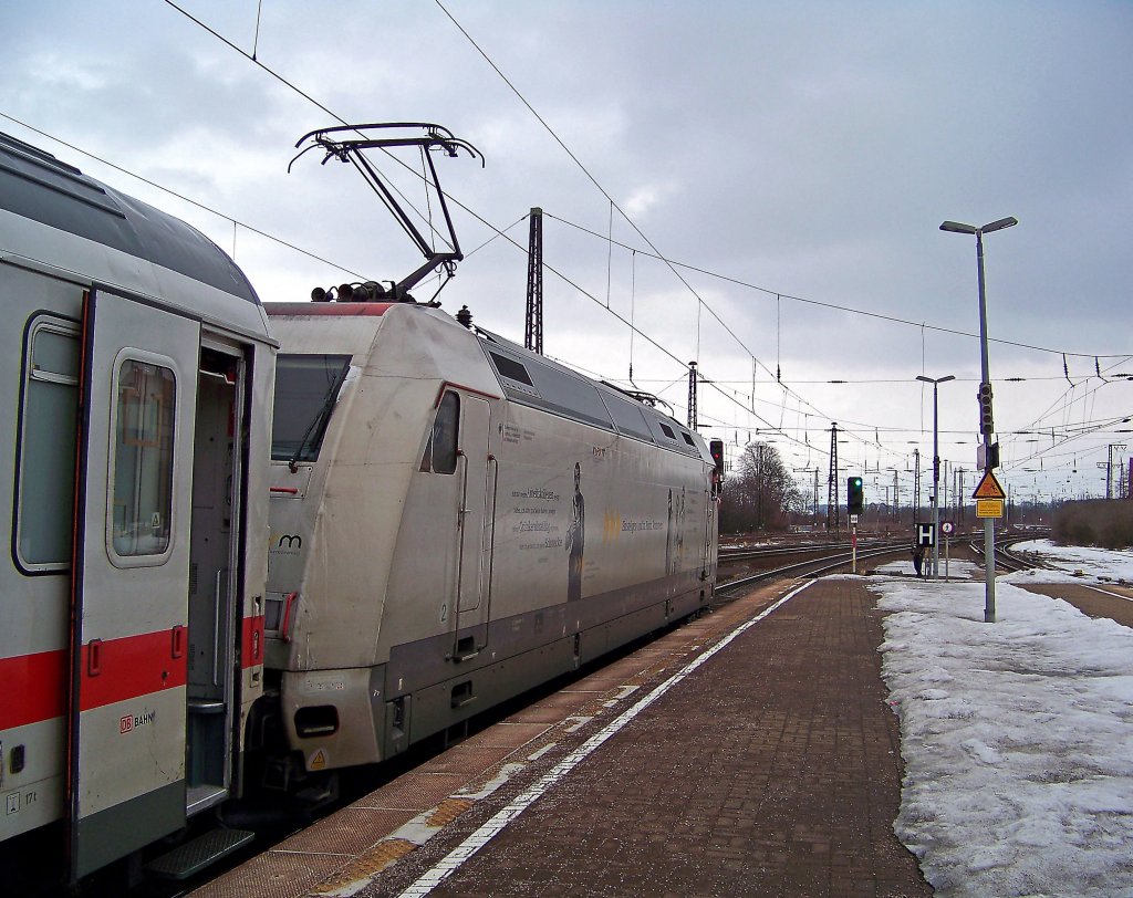 Hp1 fr 101 034 ( in form ) mit IC2157 in Weimar, 21.2.010.