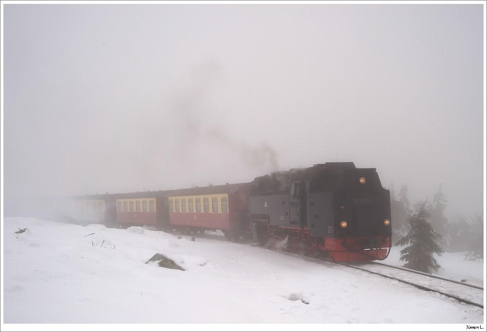 HSB 99 7236 fhrt mit Zug 8932 vom Brocken retour nach Wernigerode; Brocken; 3.2.2011