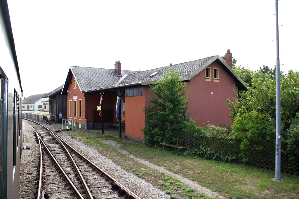 Hst. Weitersfeld am 31.Juli 2010.