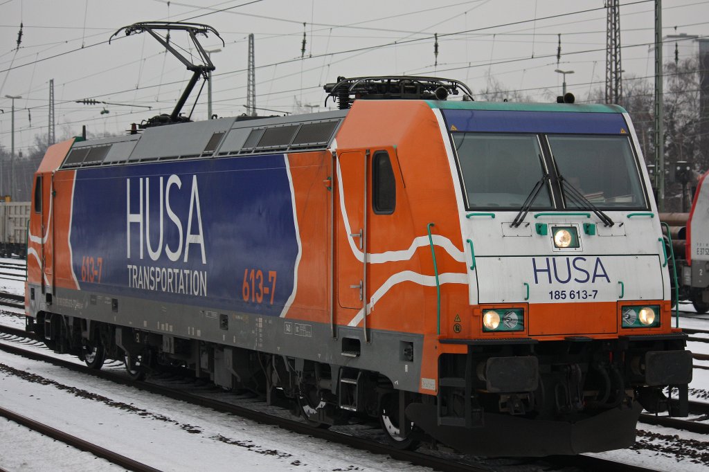 HUSA 185 613 am 23.1.13 als Tfzf in Dsseldorf-Rath.