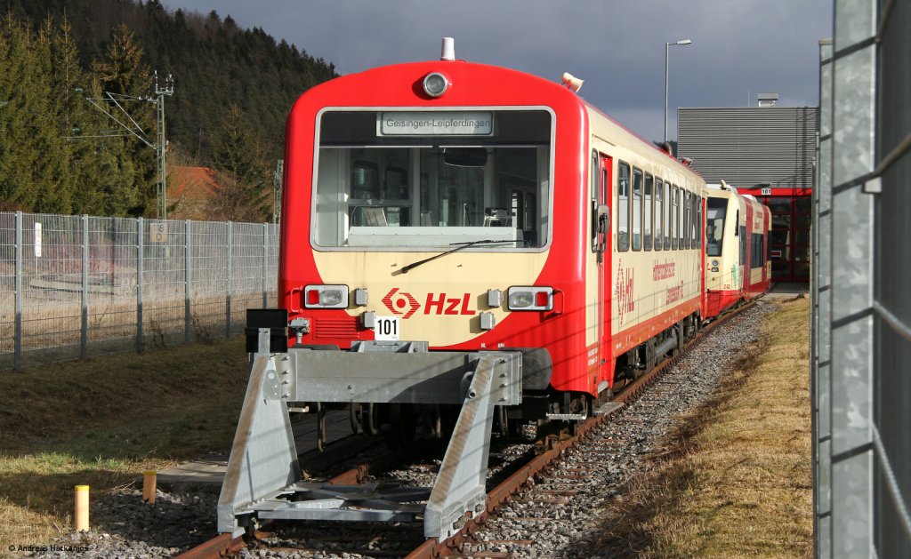 Hzl VT 121 im BW Immendingen 14.1.12 Das Bild entstand durch den Zaun