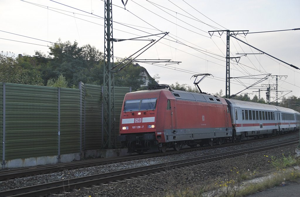 i01 128, fhrt am 12.10.2010 in Lehrte ein.